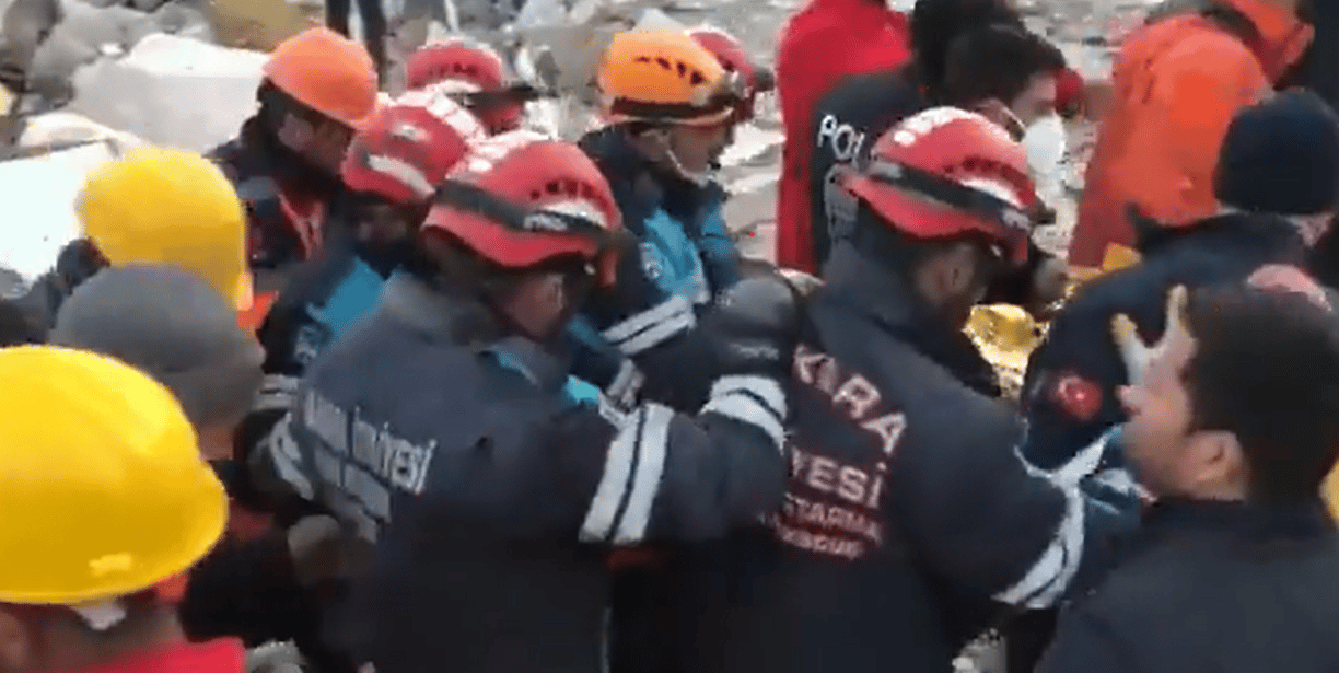 Niño rescatado Turquía