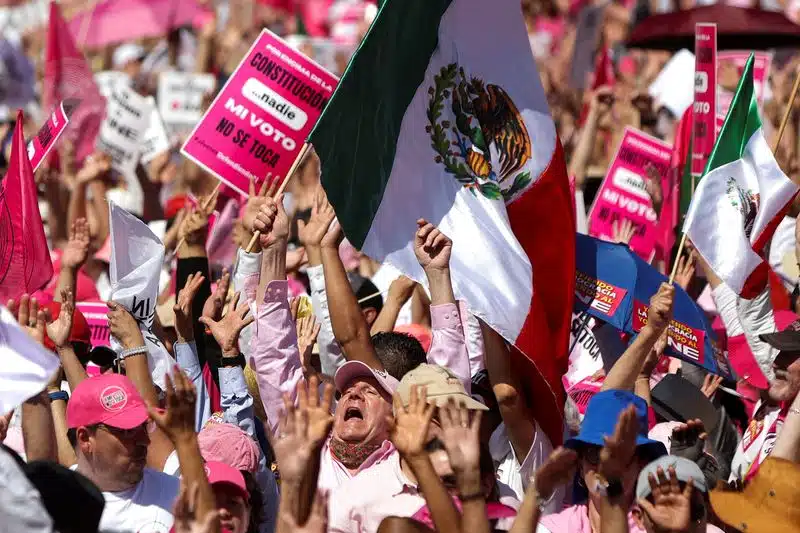 ¿Cuántas personas marcharon en total en México contra el Plan B? Aquí la cifra
