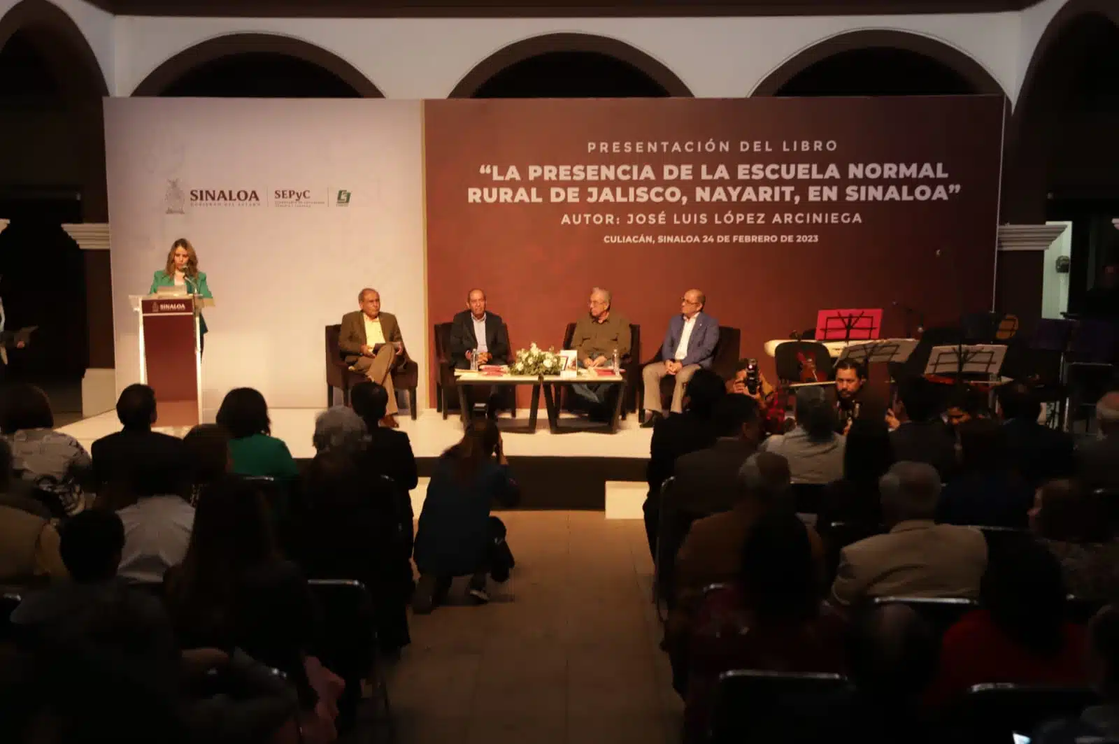 Presentan el libro La presencia de la Escuela Normal Rural de Jalisco, Nayarit, en Sinaloa” (5)
