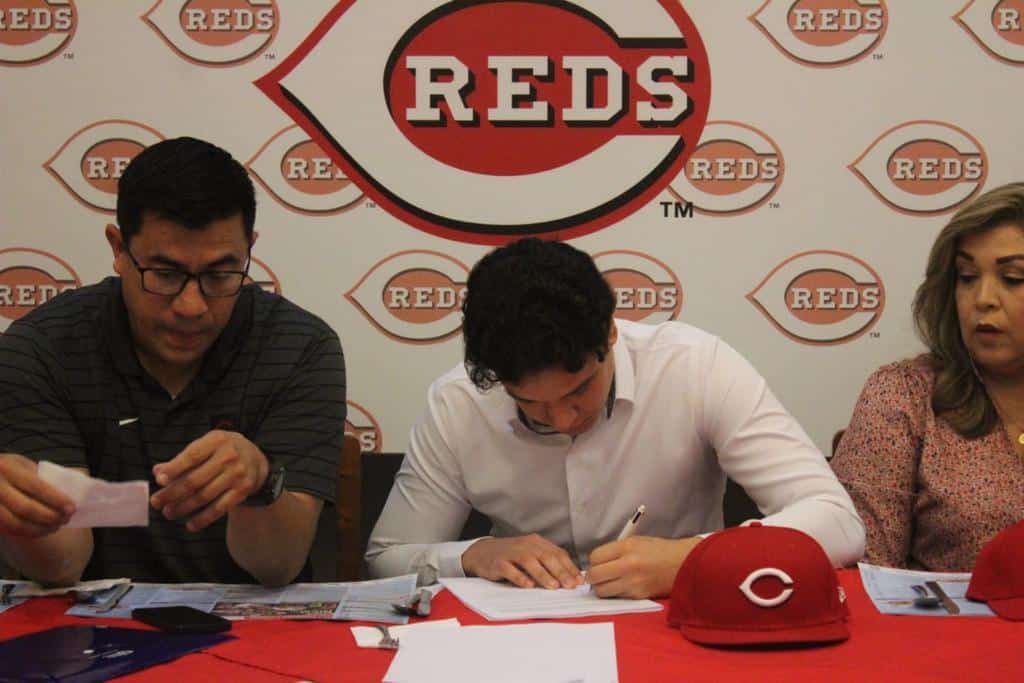 Rojos de Cincinnati Paúl Zazueta