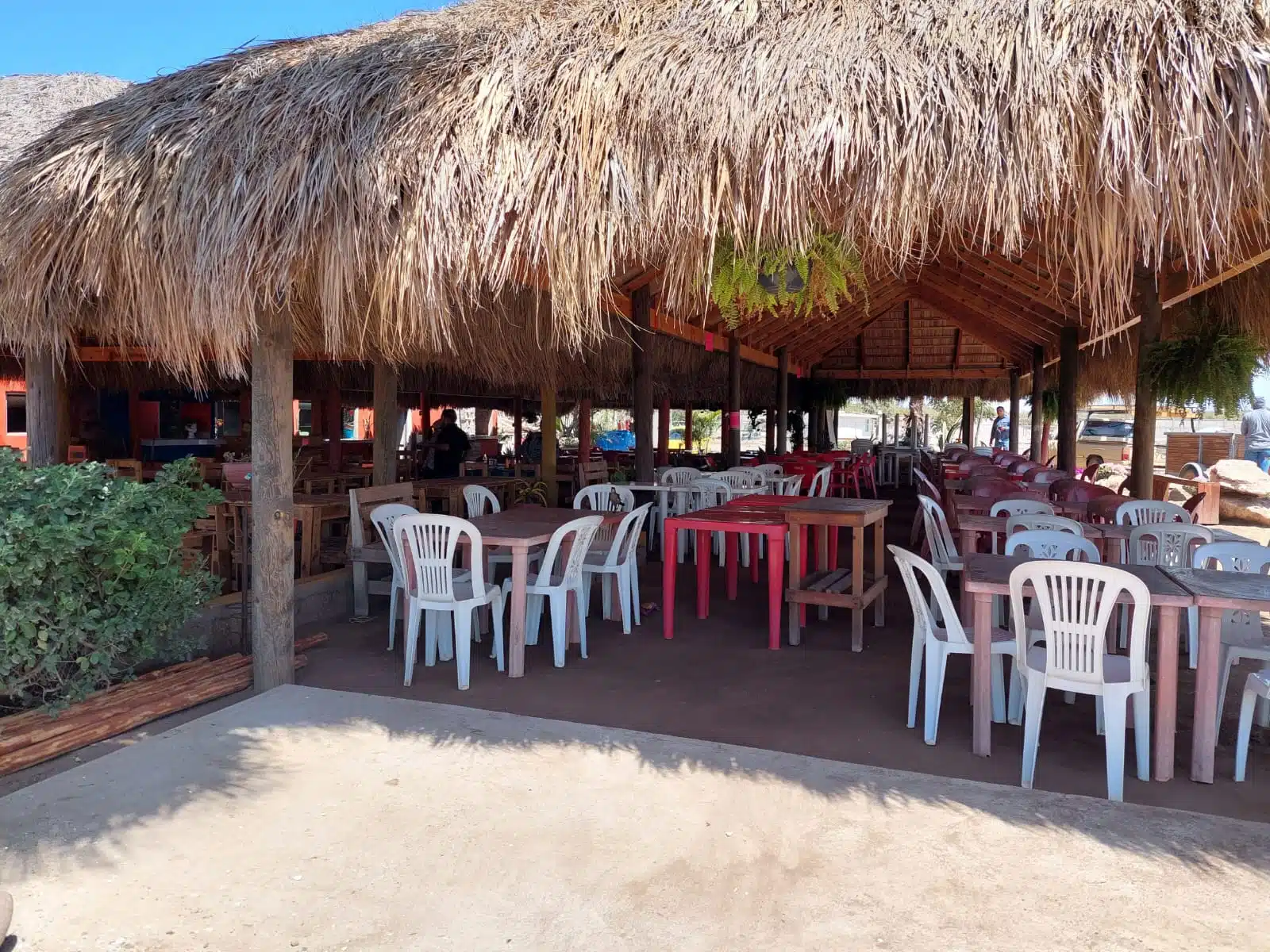 Buscan capacitar y certificar a restauranteros de Las Glorias y Boca del Río