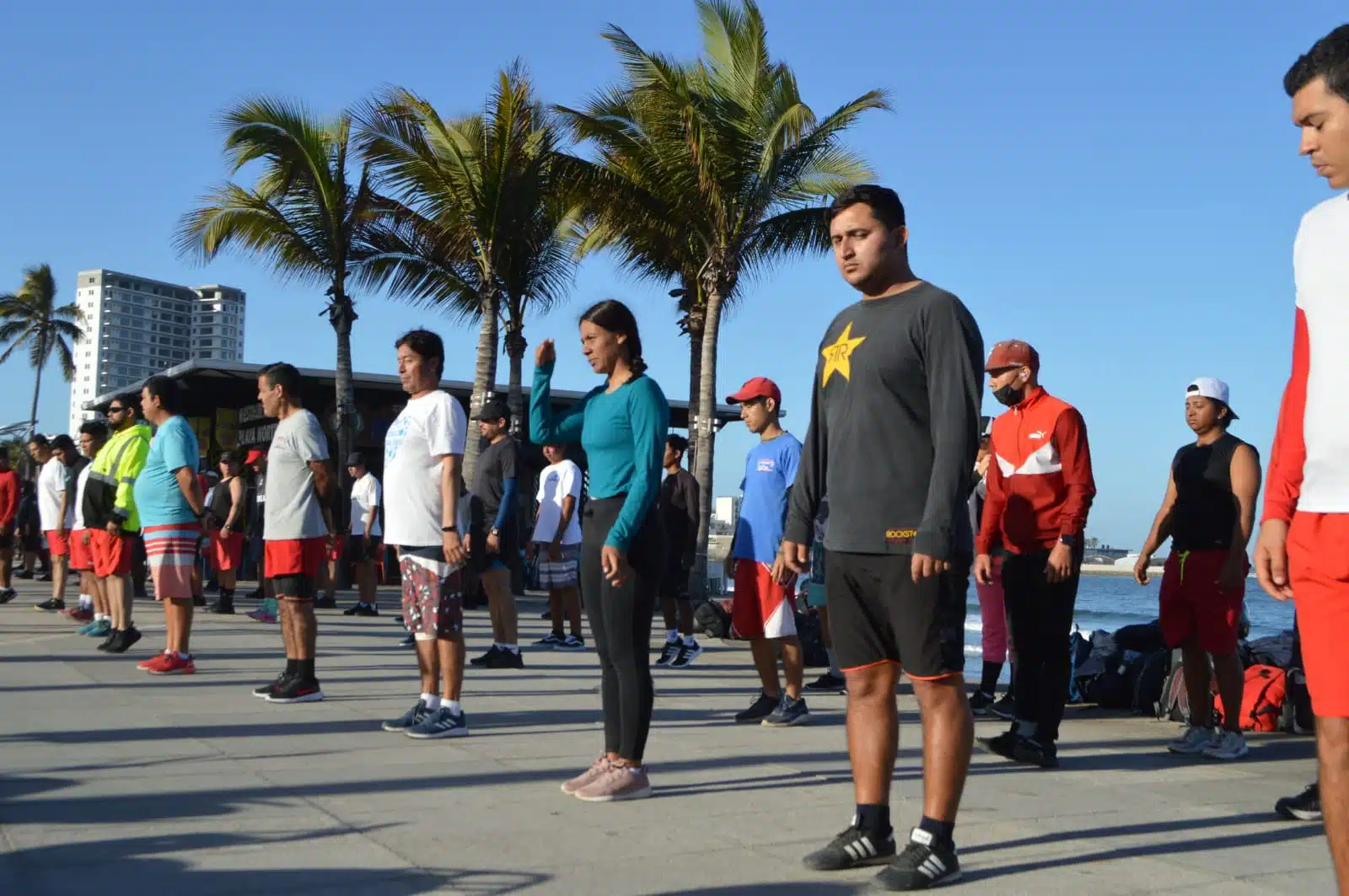 Desean 93 personas ser los “tritones” que cuidarán las playas en Mazatlán