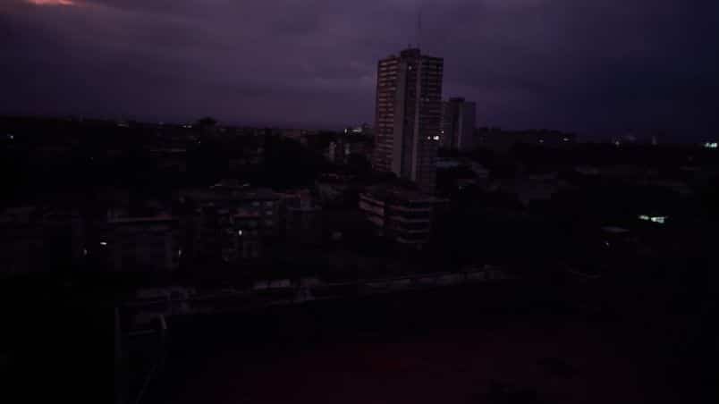 Sin energía eléctrica más de la mitad de Cuba; reportan caos