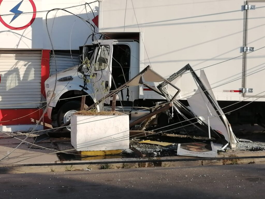 Torton2 Accidente Mazatlán Policíaca