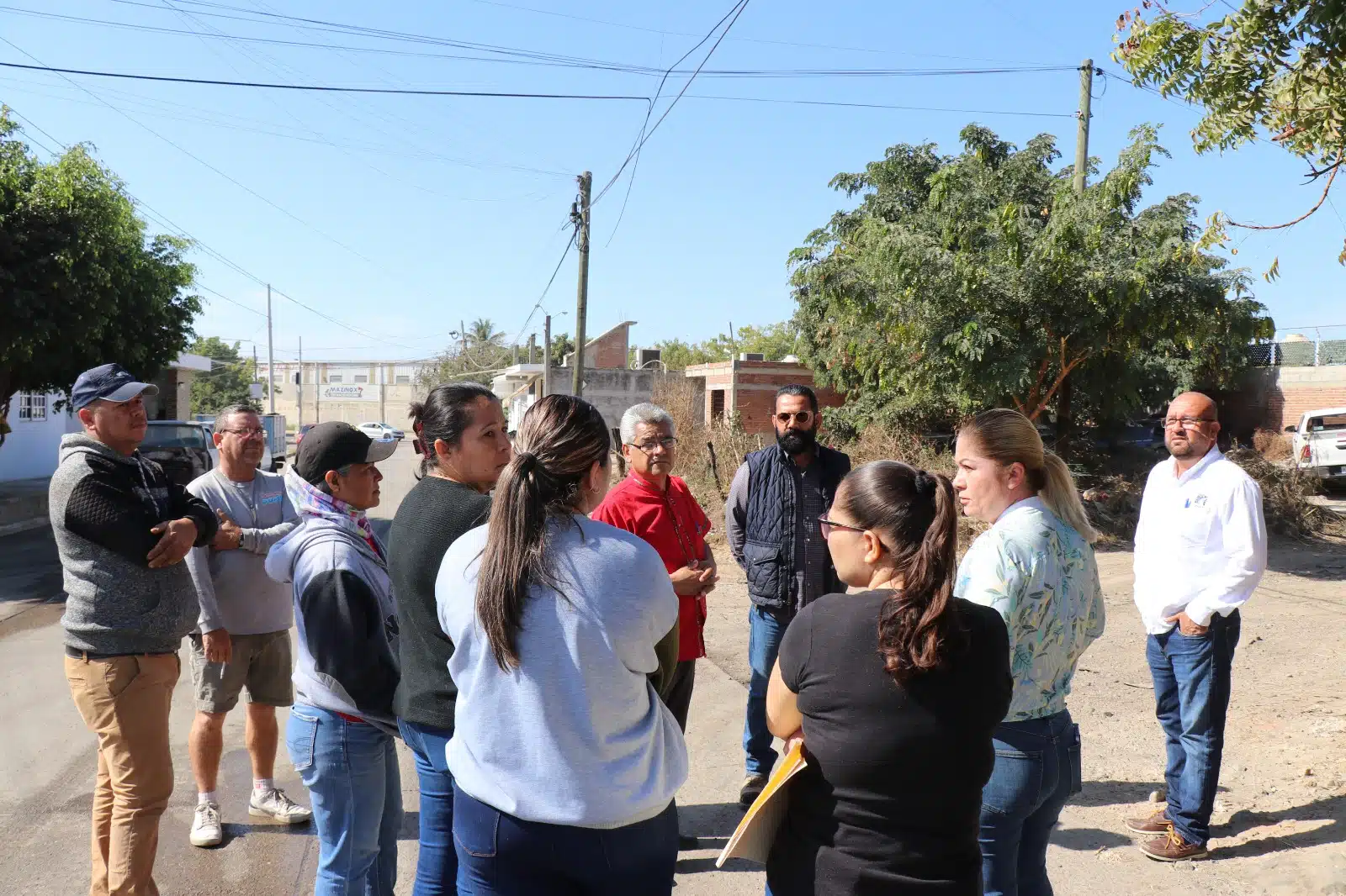 Atiende Jumapam a vecinos de Valles del Ejido que piden reubicar 