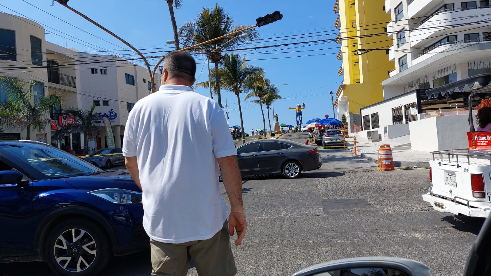 Tomen rutas alternas, pide tránsito a carnavaleros en Mazatlán