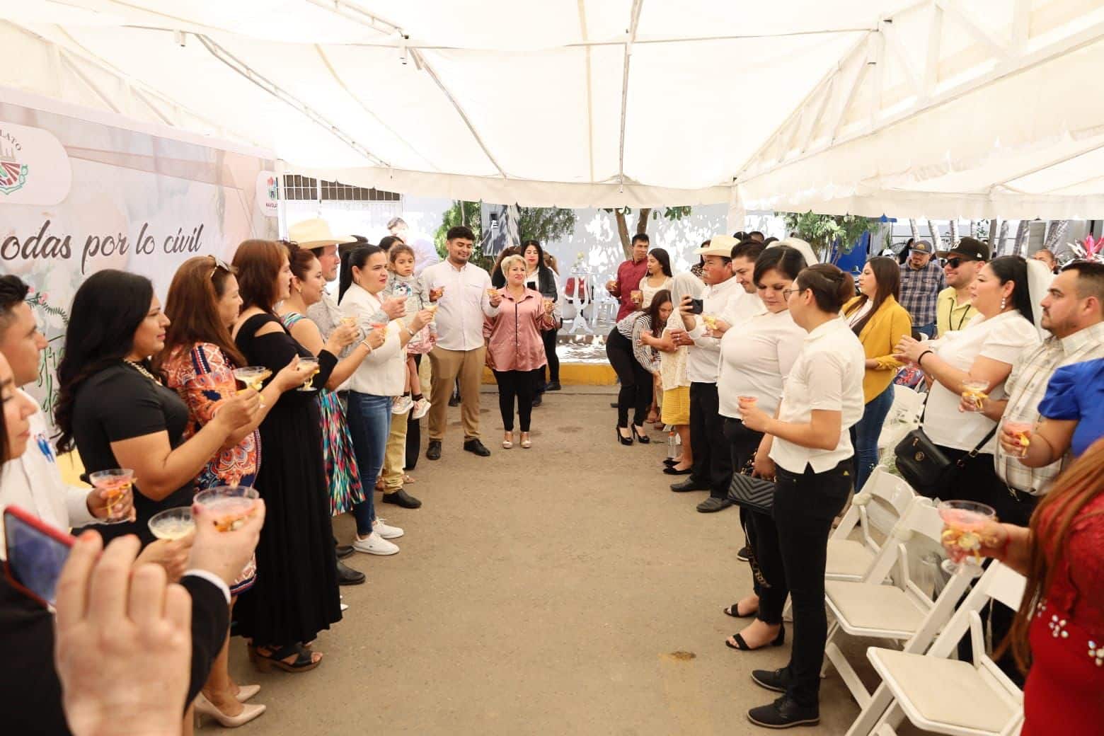 ¡Amor es amor!  Aylin y Heydi se casaron en Navolato y les salió gratis 