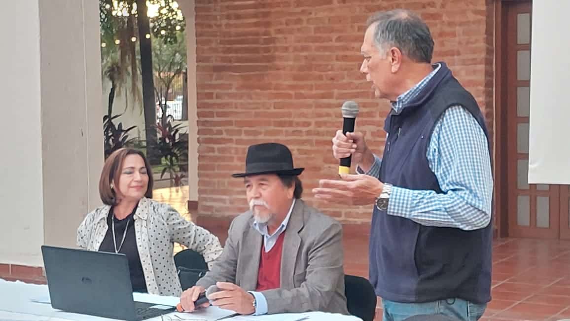 "Siempre andaba de traje con corbata, hiciera calor o frío", El Mayico Robles, icónico mochitense