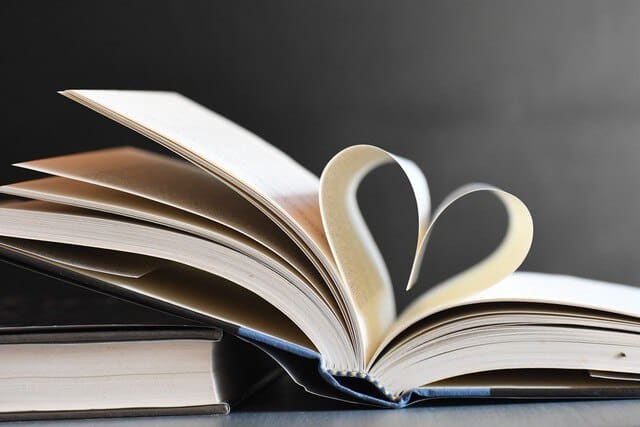 ¿No sabes como expresarle el amor a tu pareja? Con estas frases puedes conquistar a tu pareja en San Valentín