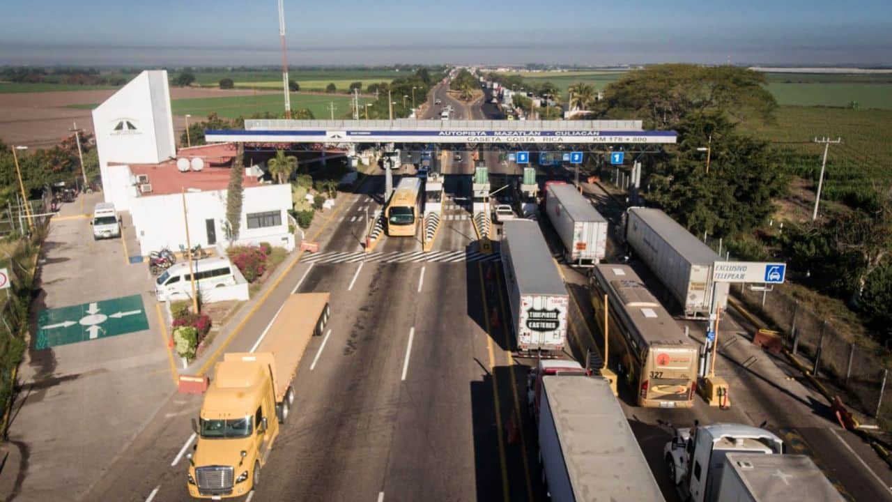 Preocupante incremento del 40% en las casetas de peaje; afecta a todos: Rector de la UAS