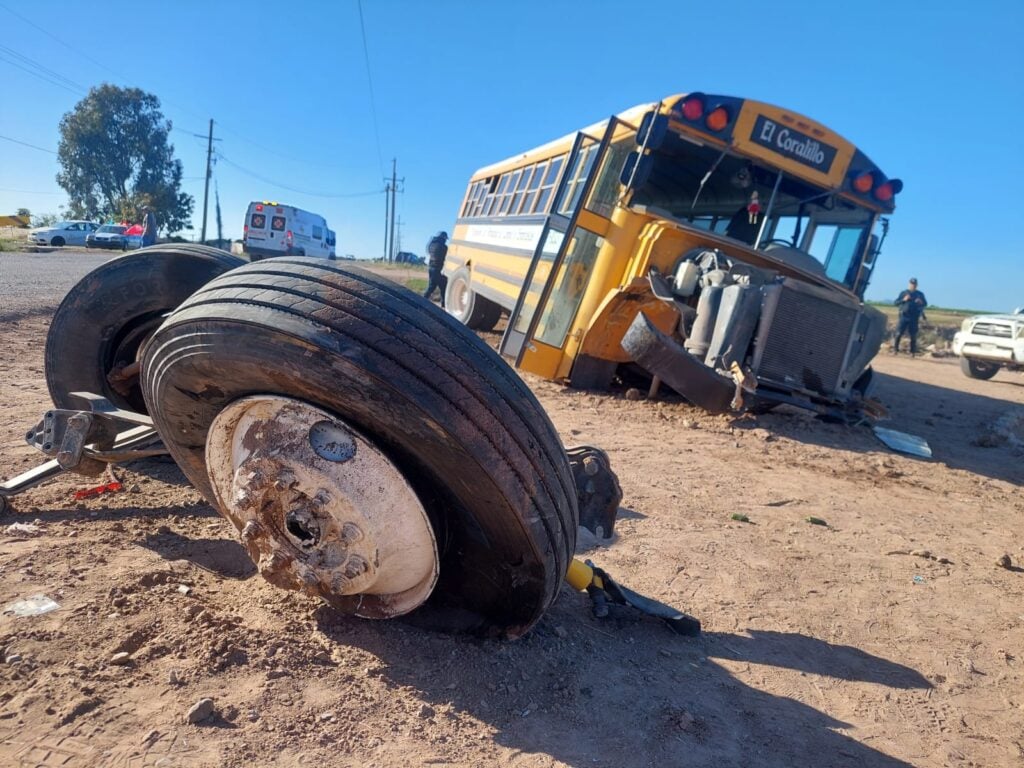 segundo camionazo en menos de un mes en Guasave (2)