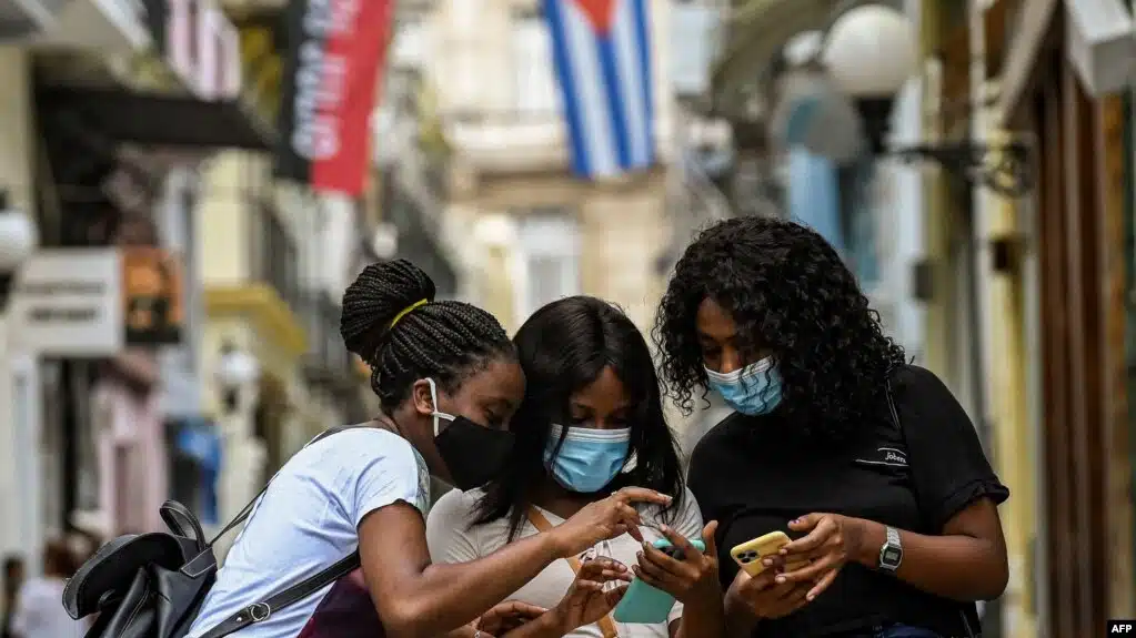 ¡Apagón! Cuba se queda internet y telefonía celular