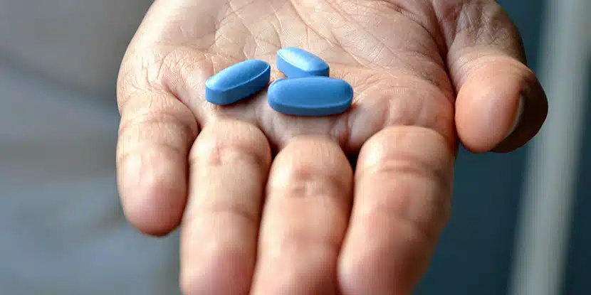 ¡Se equivocaron en la farmacia! Niño consumió viagra por error