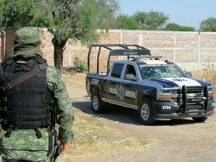 ¡Violencia! Matan a comandante de la policía en Silao, Guanajuato