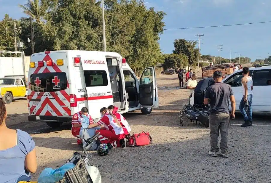 Javier y un menor de edad resultan heridos en par de accidentes en Guasave