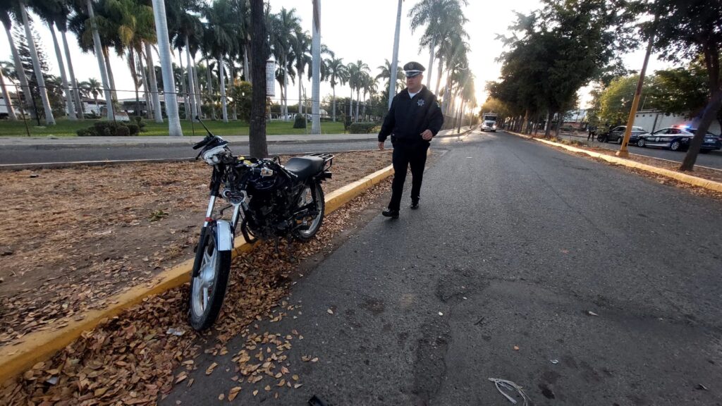 Accidente Aveo Moto Policías Culiacán