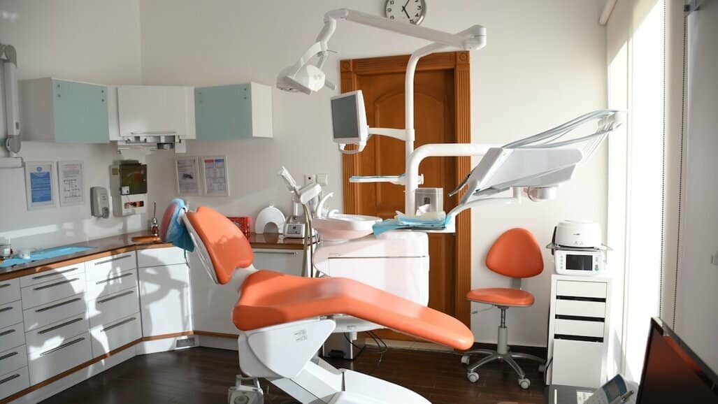 Adulto mayor muere tras acudir a un consultorio dental; algo salió mal con la anestesia