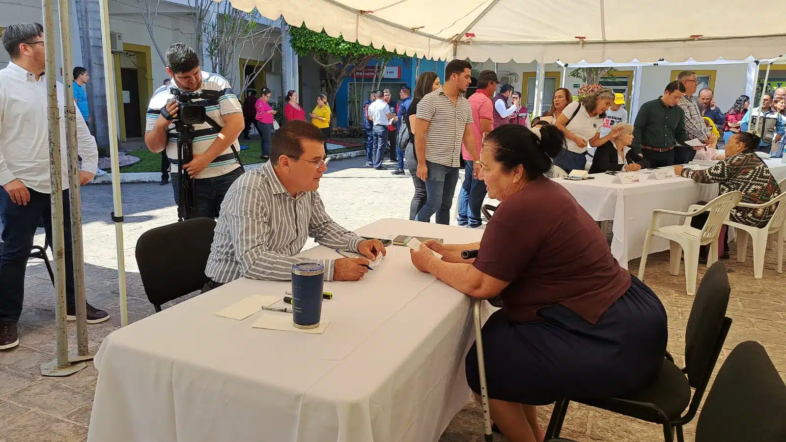 Alcalde de Mazatlán Peticiones Programa Servicios Obras