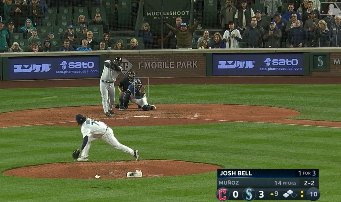 Andrés Muñoz se apunta primer salvamento en MLB 2023