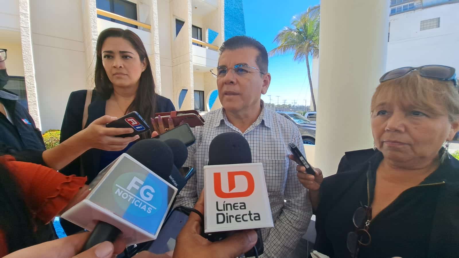 Busca municipio alternativas para atender caos vial en Mazatlán, afirma Édgar González