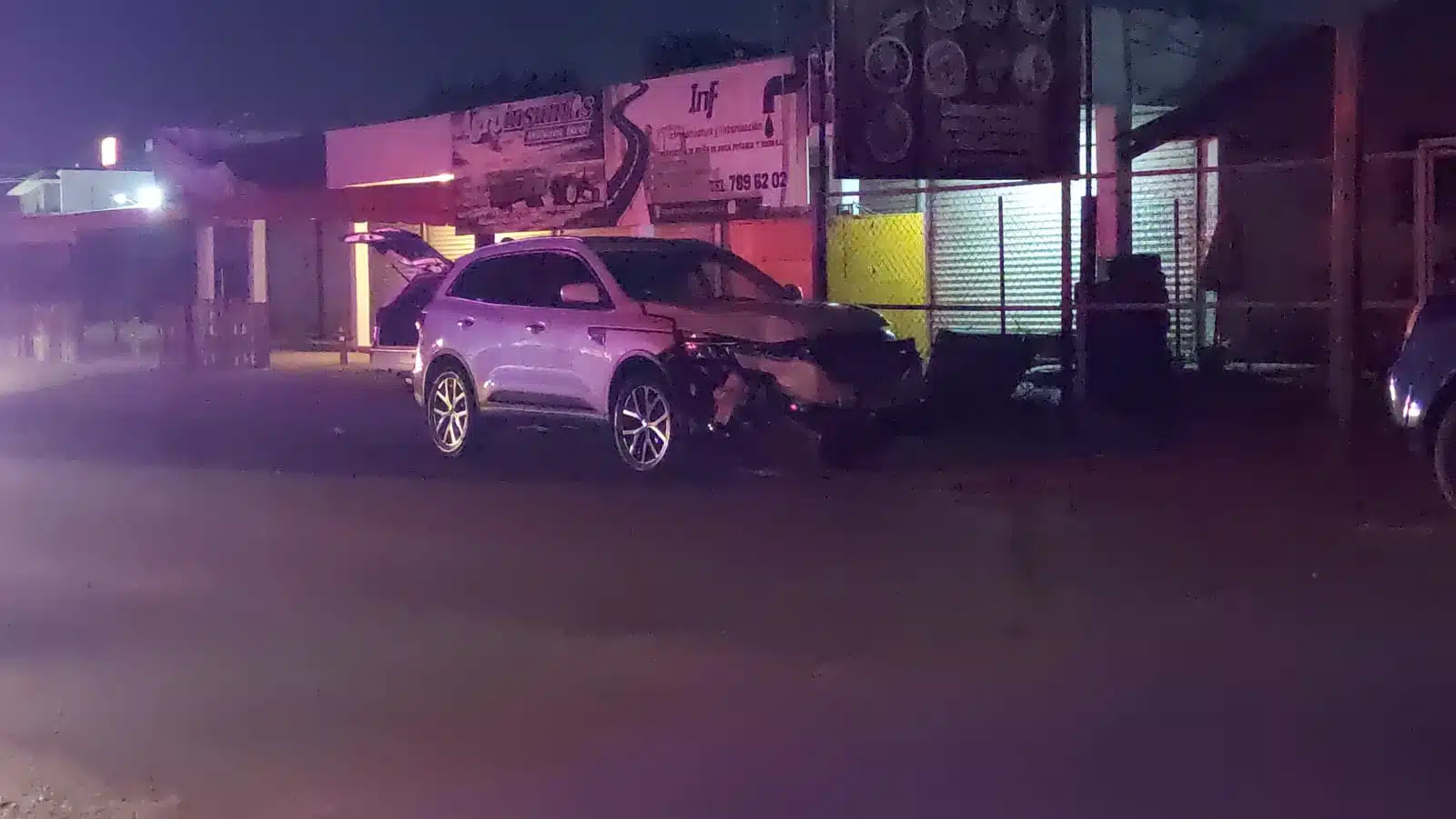 Conductor de camioneta es embestido por el tren al poniente de Culiacán (2)