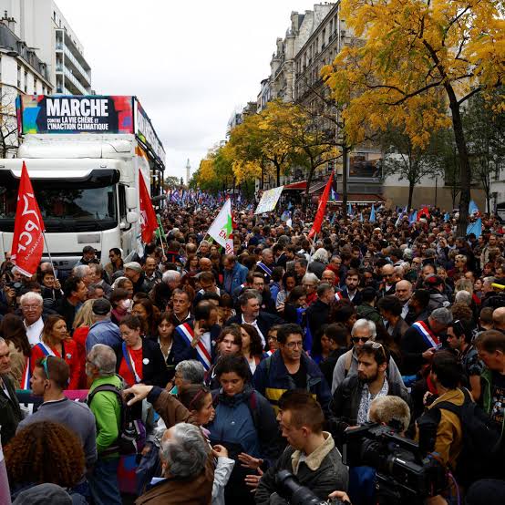 Continúan las manifestaciones en Francia en contra de reforma de pensiones