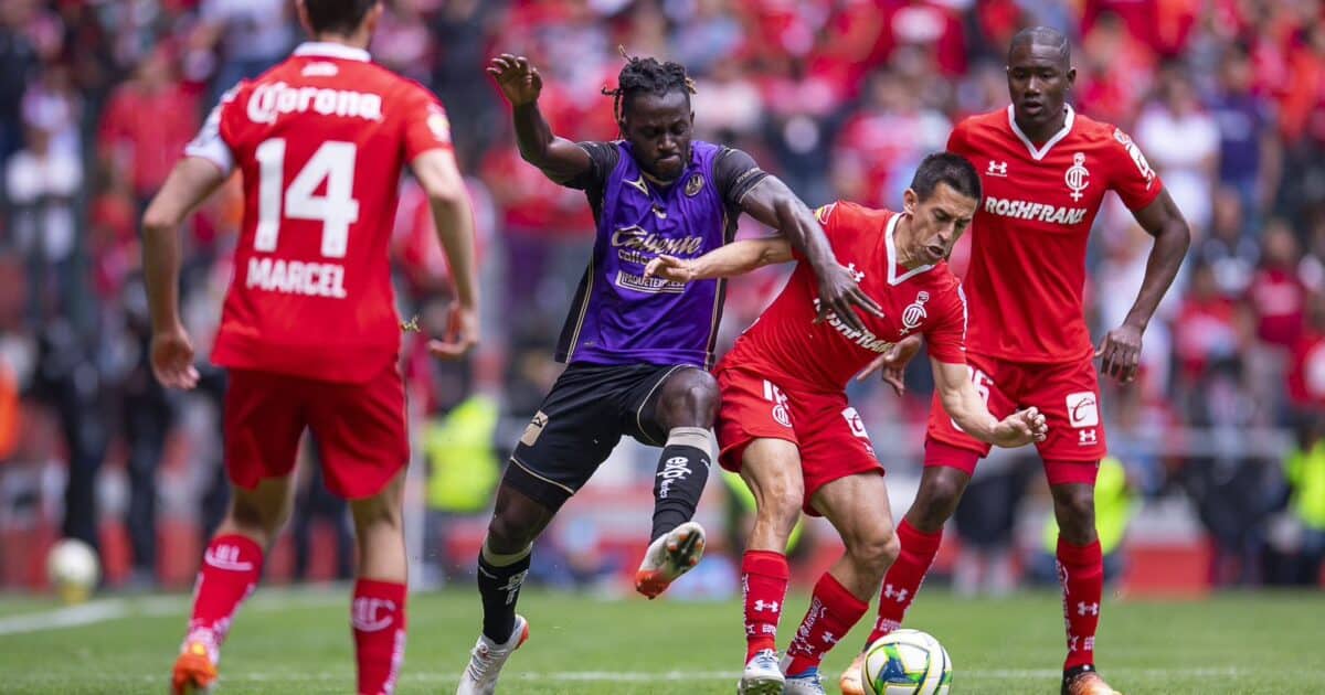 ¡Domingo Infernal! Mazatlán FC Cae Ante Toluca Con Un Hombre Menos En ...