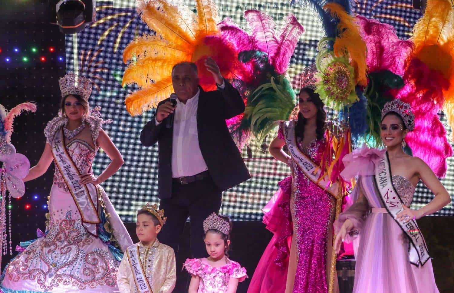 El Fuerte te invita al Carnaval La Magia de la Mariposa Cuatro Espejos
