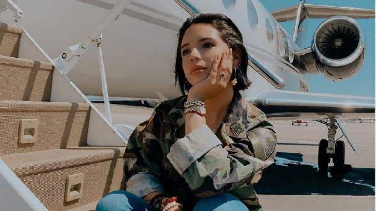 En medio de la polémica porque no vende boletos, Ángela Aguilar anuncia gira por EU