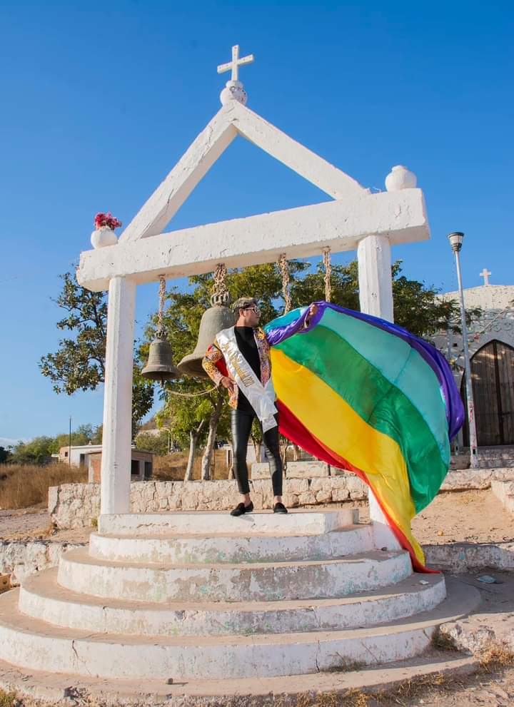 Juventino LGBT Violeta