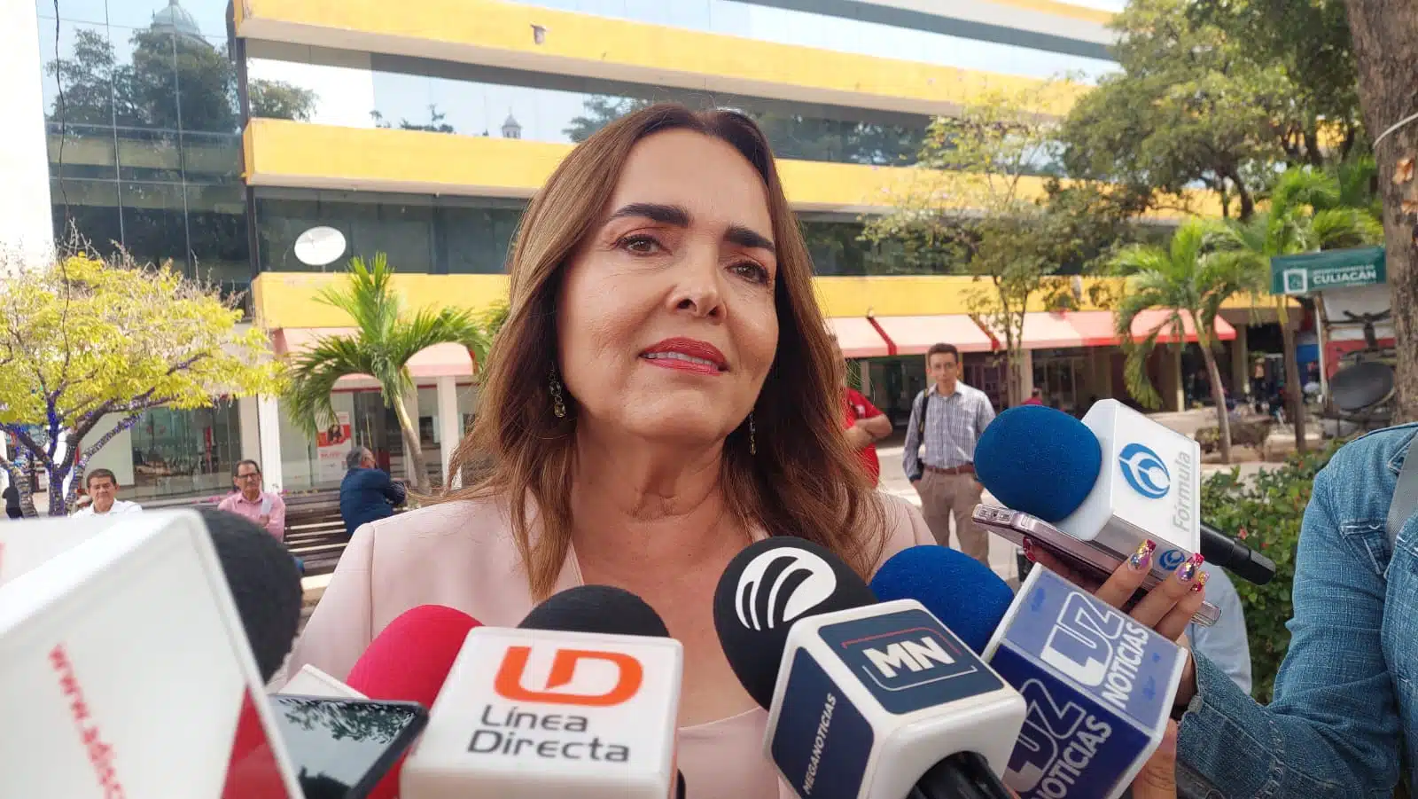 directora del Registro Civil Sinaloa, Margarita Villaescusa.