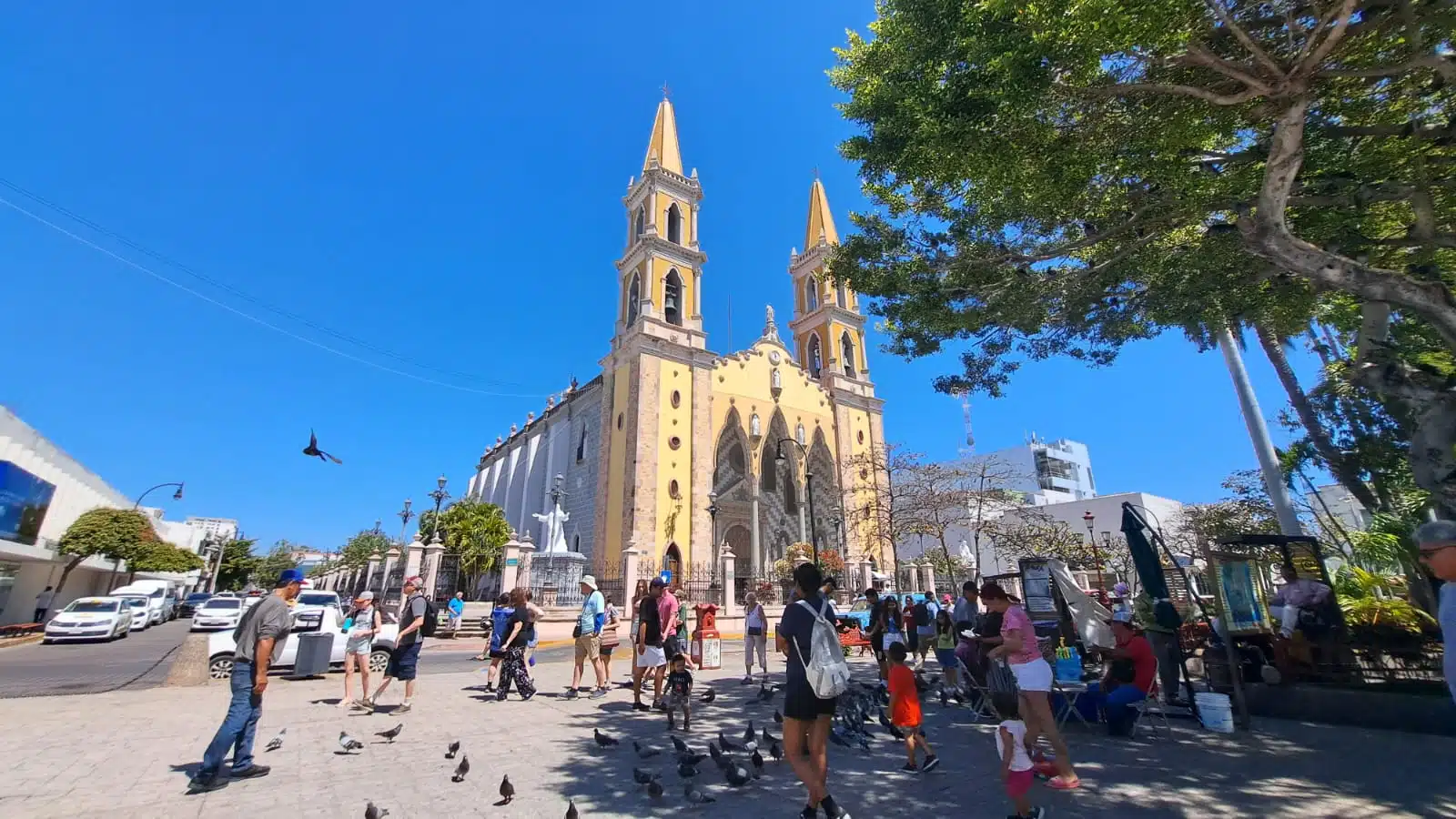 Mazatlán Catedral Tianguis Turístico