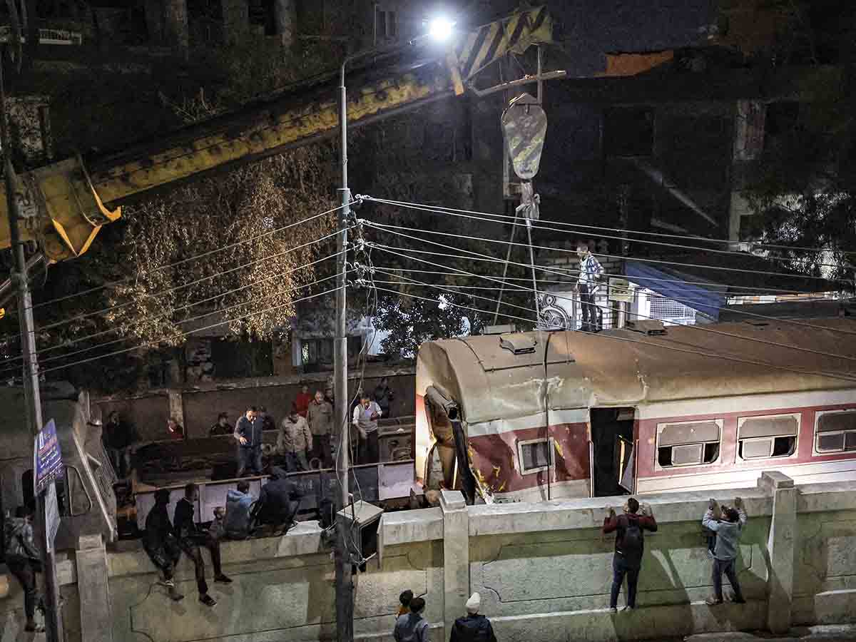Accidente: Mueren dos personas y 16 resultan heridas tras descarrilarse tren en Egipto