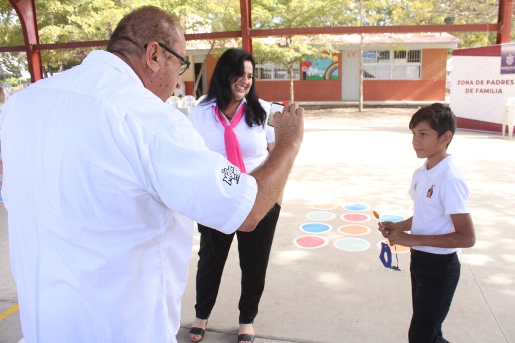 Niño Ezequiel quiere ser el próximo reportero