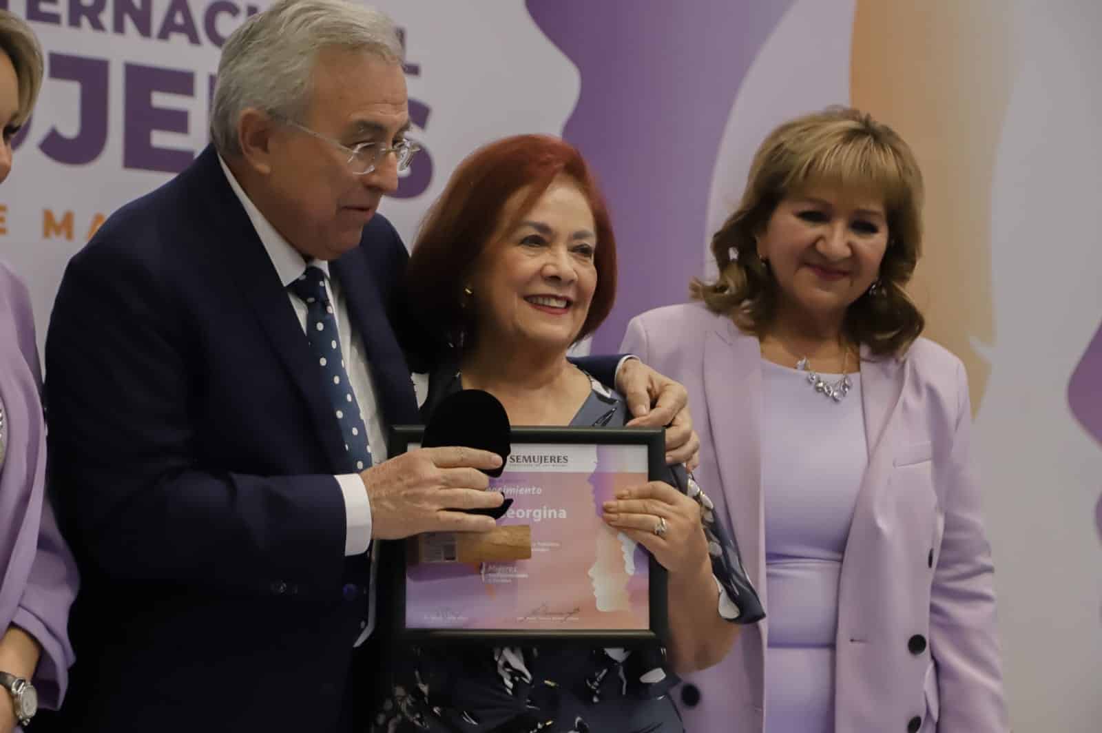Rubén Rocha Moya, María Teresa Guerra Ochoa, Día Internacional de la Mujer, Reconocimientos