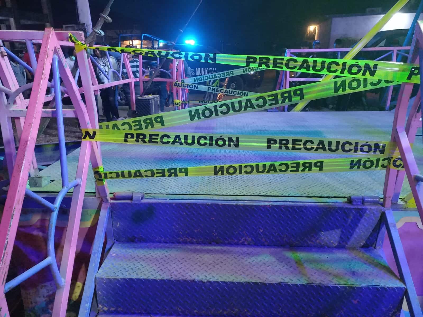 Clausura Protección Civil juego de la rueda de la fortuna en Escuinapa