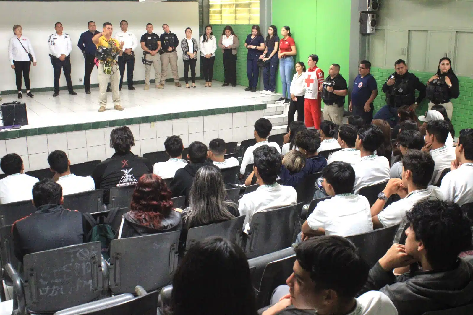 Buscan que jóvenes estudiantes se sumen a cuerpos de Seguridad y Emergencia en Mazatlán