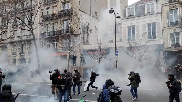 Siguen las protestas en Francia; aumenta a 570 los detenidos