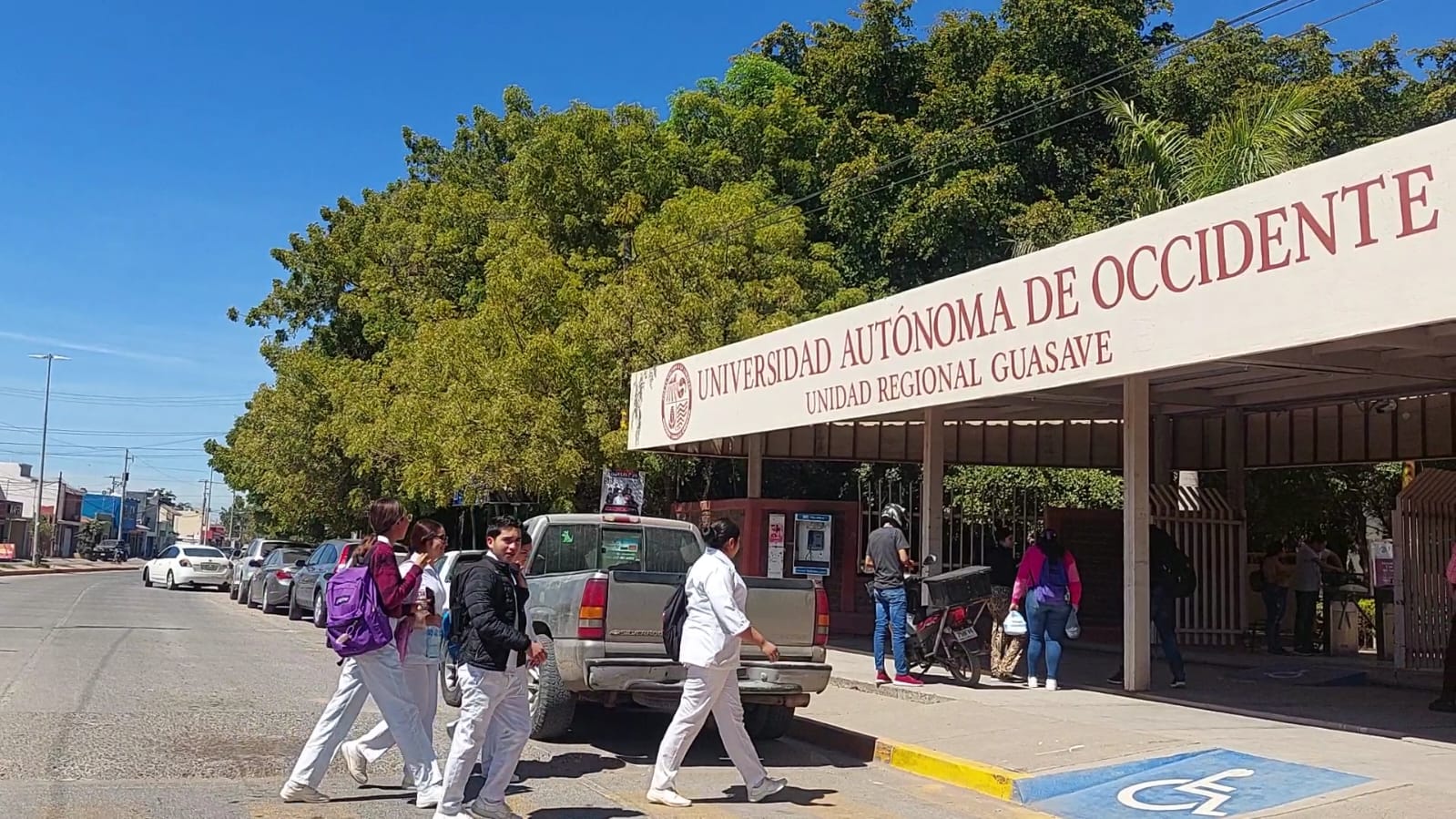 UAdeO Paso peatonal Guasave