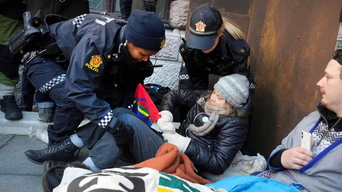 ¡Va de nuevo! Greta Thunberg es arrestada en protesta de Noruega