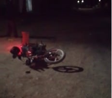 Choque de motocicletas deja a un menor de edad lesionado en Juan José Ríos