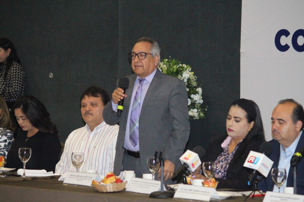 Escuchan diputados locales propuestas para el desarrollo económico de Mazatlán