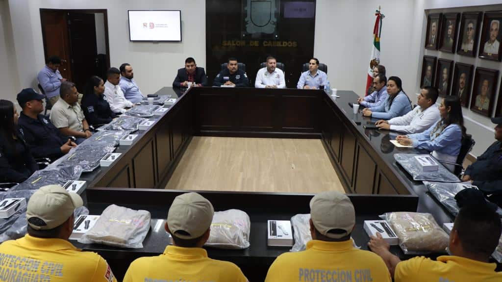 ¡Cumple su palabra! Alcalde de Badiraguato anuncia aumento salarial para policías municipales