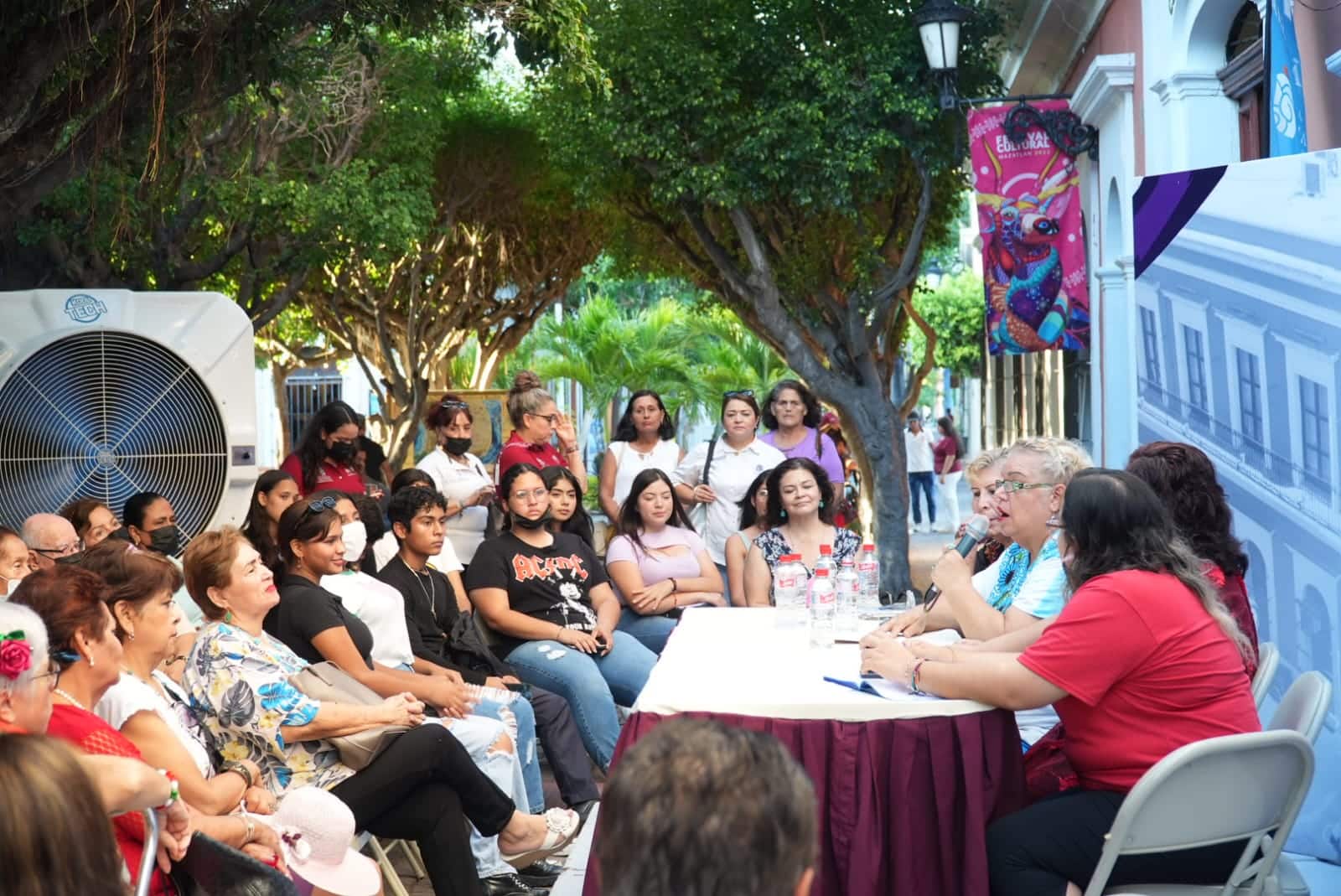 Diálogos de nuestra historia