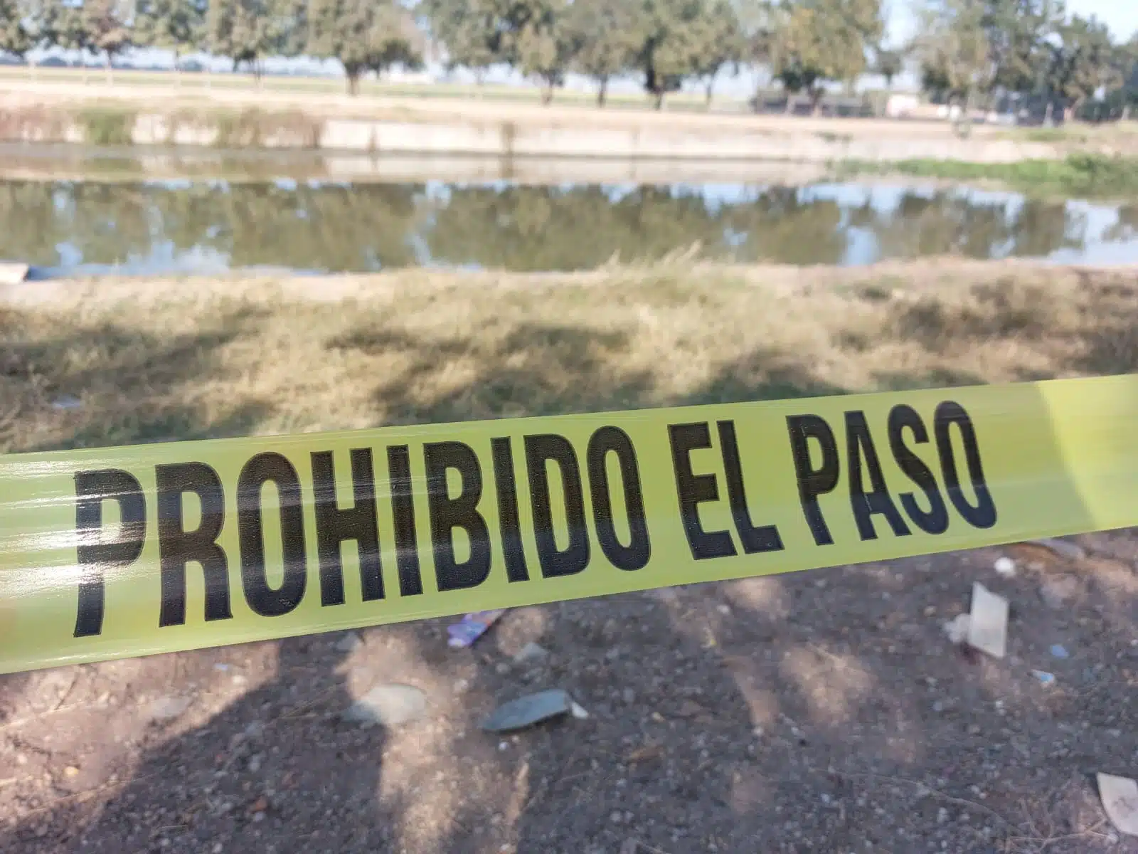 ¡Macabro hallazgo! Localizan cuerpo de mujer sin vida al interior del canal en el Quemadito
