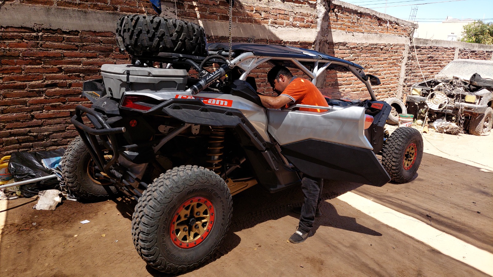 ¡Alistan autos 4X4! Se activa el comercio de la región del Évora con preparativos para Semana Santa