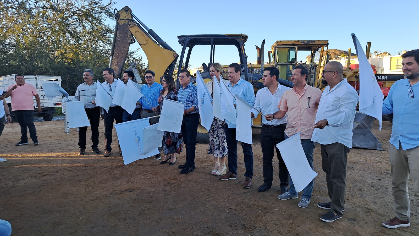¿Solucionará el congestionamiento vial? En marcha pavimentación de la avenida De la Bahía en Mazatlán