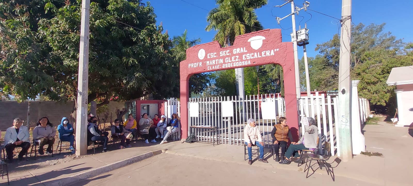 escuela secundaria de Compuertas (2)