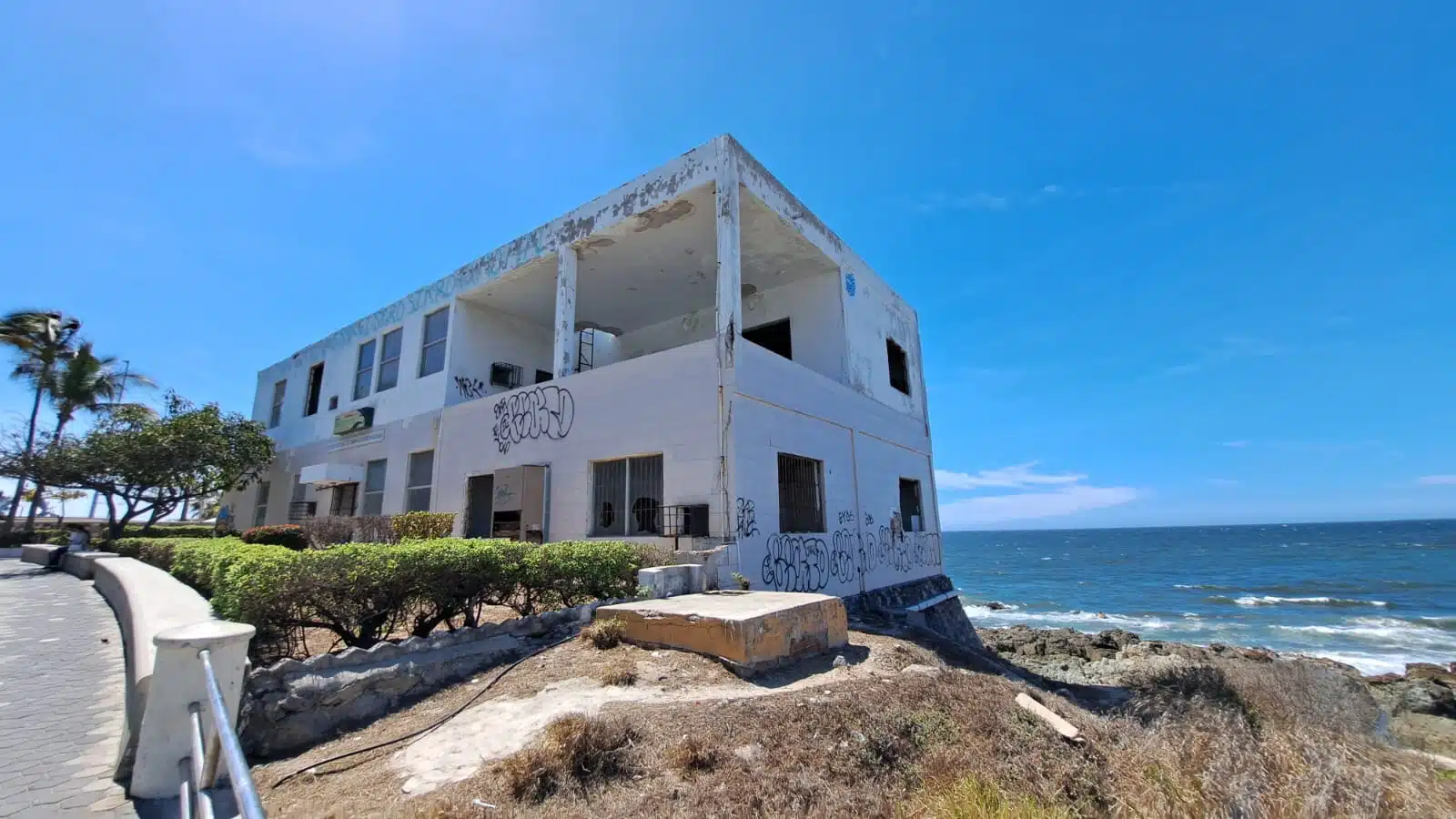 edificio abandonado