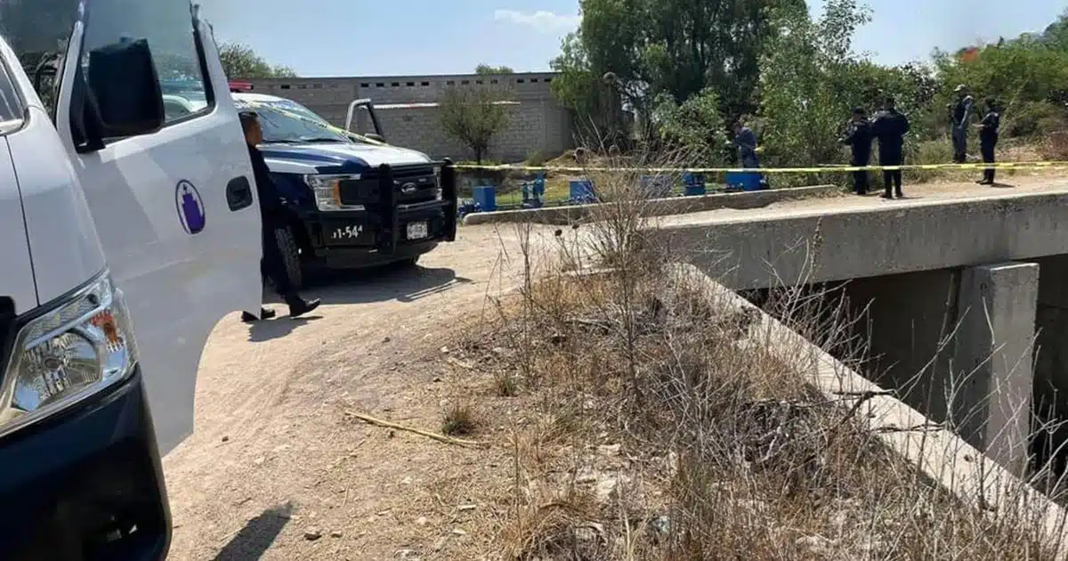 ¡Atadas de pies y manos! Hallan a dos personas fallecidas en canal Hidalgo